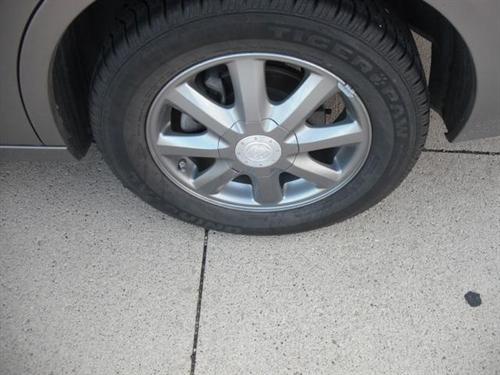 Buick LaCrosse 2007 photo 2