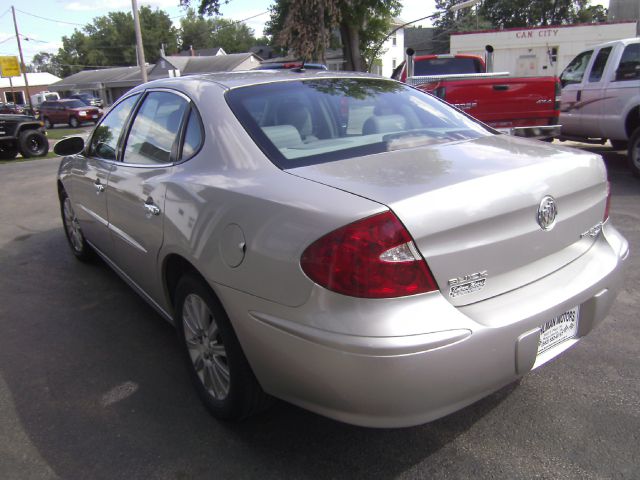 Buick LaCrosse 2007 photo 2