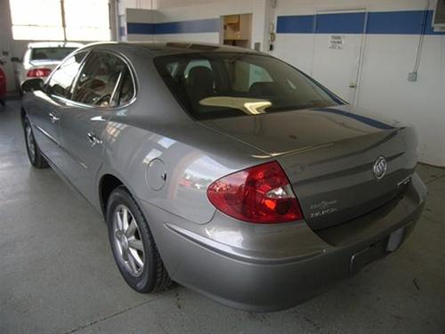 Buick LaCrosse 2007 photo 2