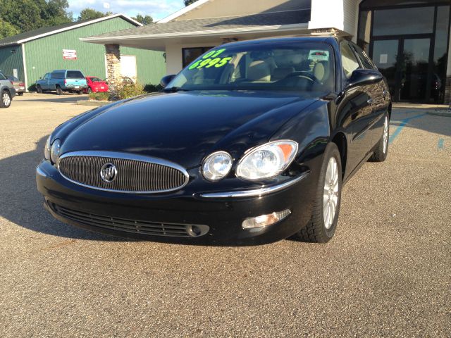 Buick LaCrosse GL Sedan 4D Sedan