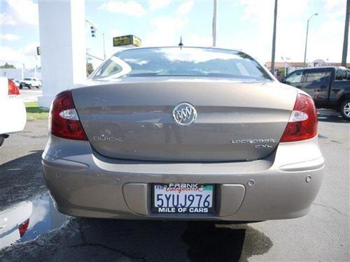 Buick LaCrosse 2007 photo 2