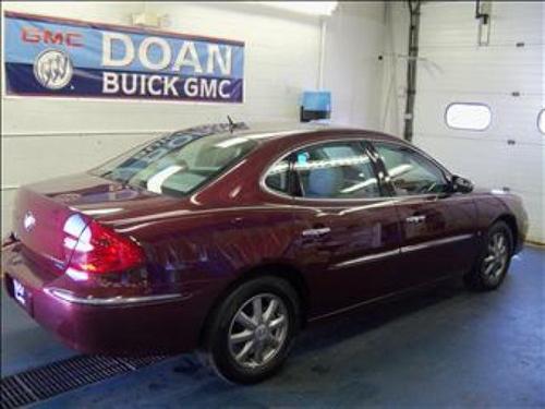 Buick LaCrosse 2007 photo 2