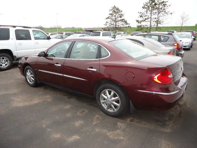 Buick LaCrosse 2007 photo 2