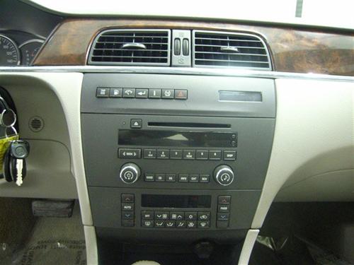 Buick LaCrosse 2008 photo 2