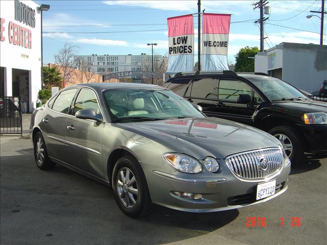 Buick LaCrosse 2008 photo 2