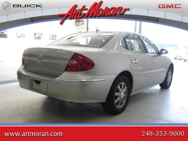 Buick LaCrosse 2008 photo 3