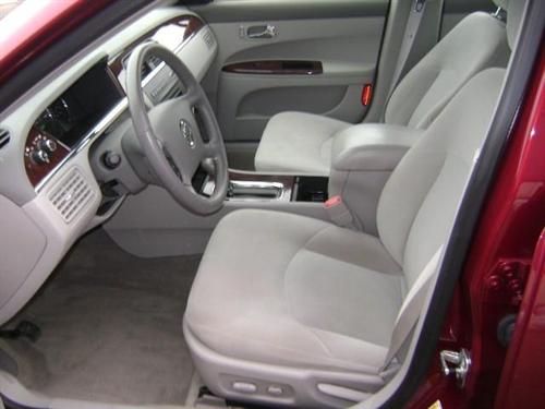 Buick LaCrosse 2008 photo 2