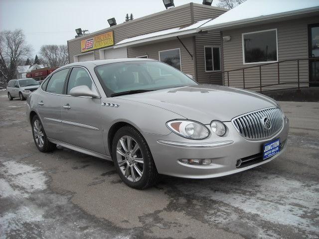 Buick LaCrosse 2008 photo 2