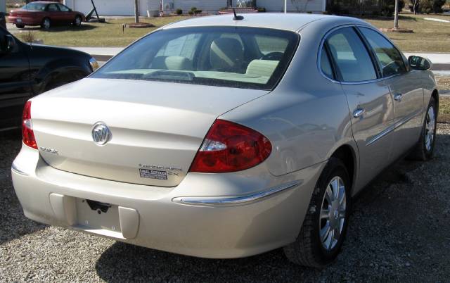 Buick LaCrosse 2008 photo 3