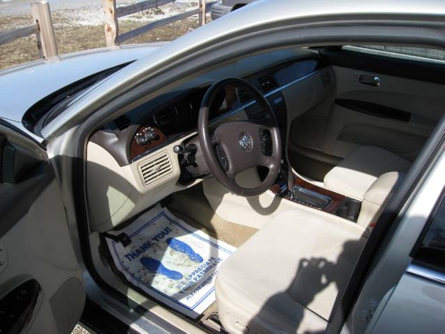 Buick LaCrosse 2008 photo 2