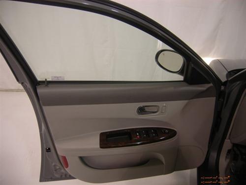 Buick LaCrosse 2008 photo 2