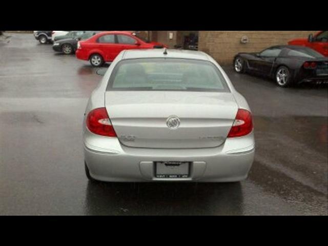 Buick LaCrosse 2008 photo 3