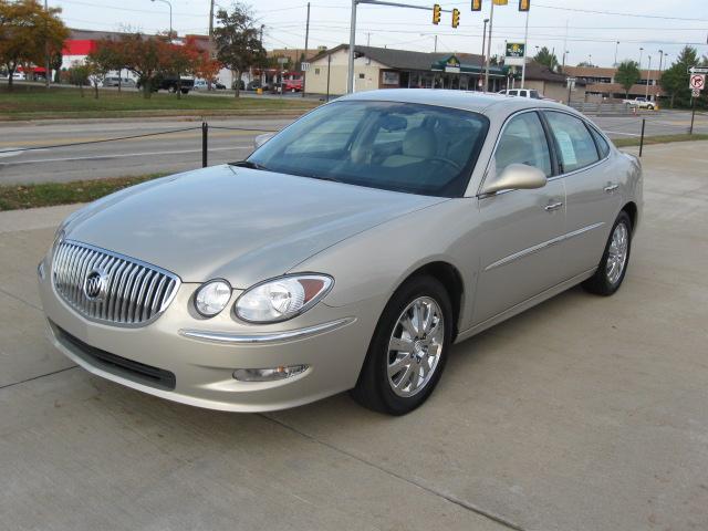 Buick LaCrosse All The Whistlesbells Sedan