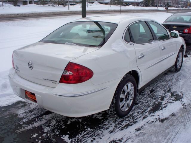 Buick LaCrosse 2008 photo 3