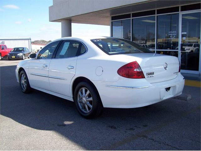 Buick LaCrosse 2008 photo 3