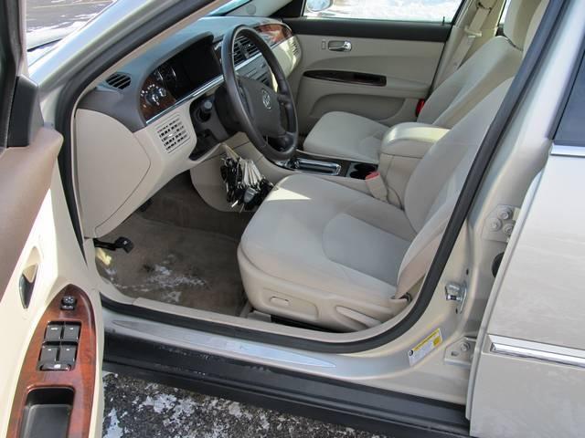 Buick LaCrosse 2008 photo 2