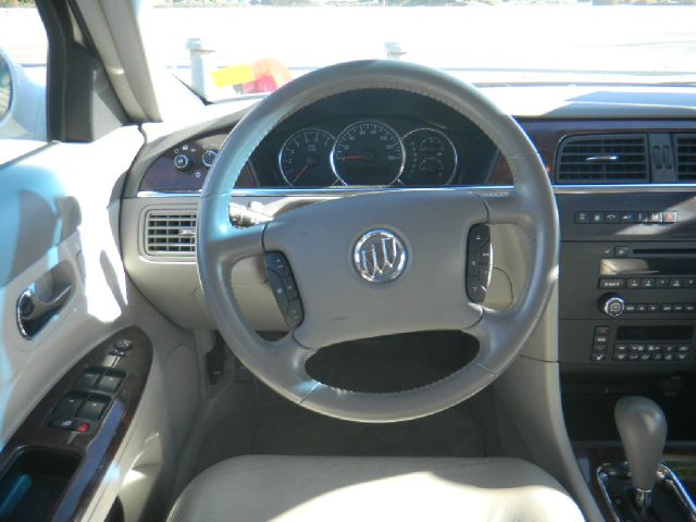 Buick LaCrosse 2008 photo 3