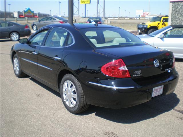 Buick LaCrosse 2008 photo 3