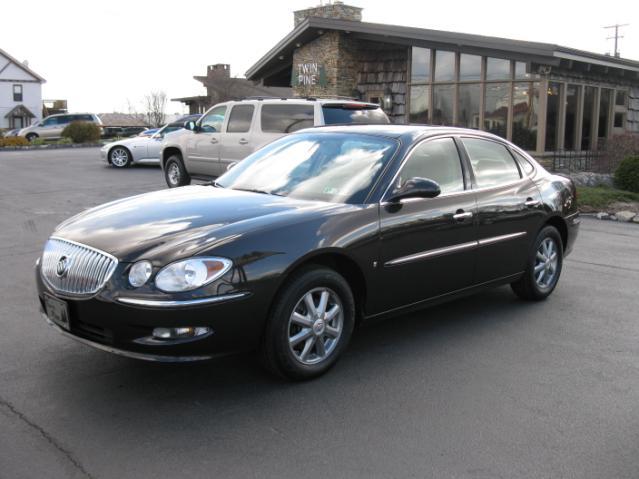 Buick LaCrosse 2008 photo 2
