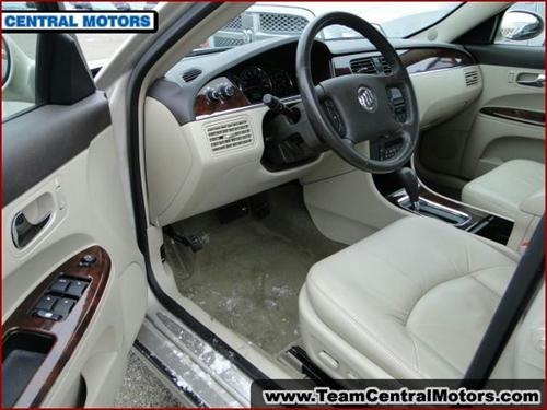 Buick LaCrosse 2008 photo 2