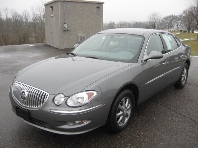 Buick LaCrosse 2008 photo 2