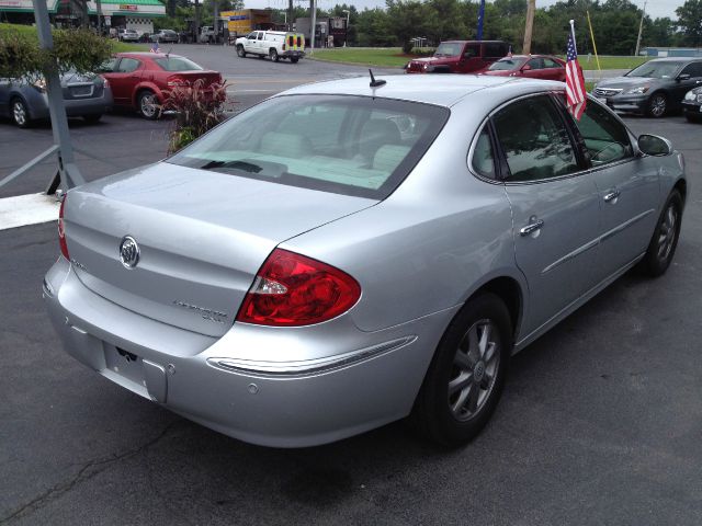 Buick LaCrosse 2009 photo 2