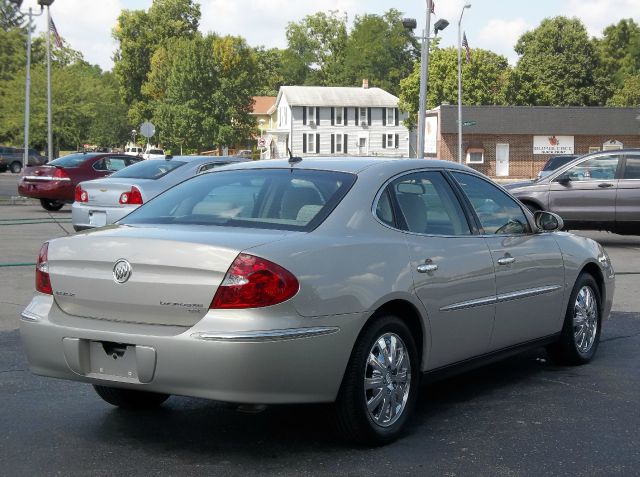 Buick LaCrosse 2009 photo 2