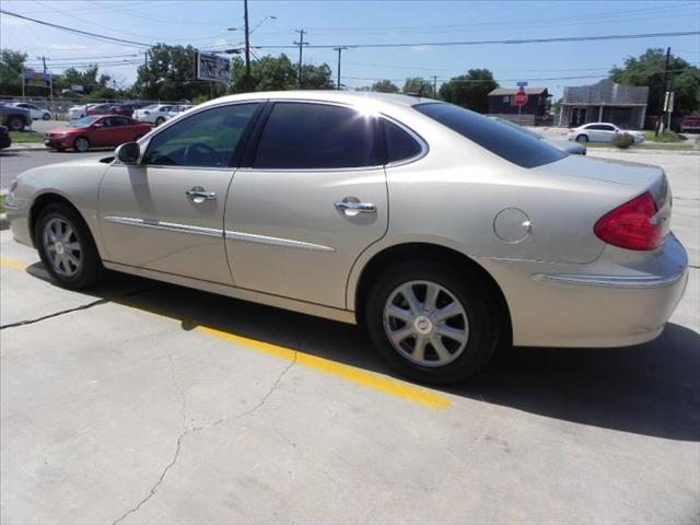 Buick LaCrosse 2009 photo 1
