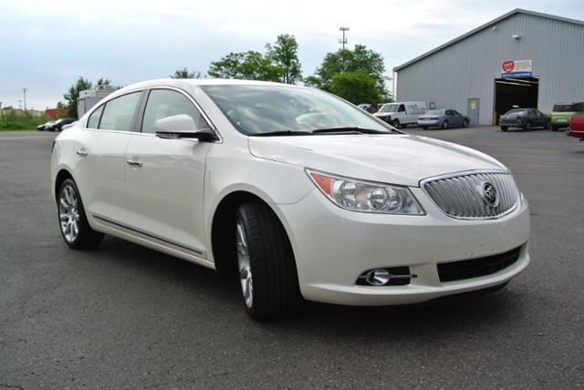 Buick LaCrosse 2010 photo 4