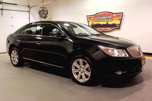 Buick LaCrosse 2010 photo 1
