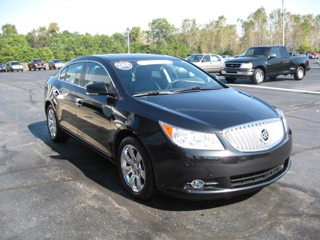 Buick LaCrosse 2010 photo 3