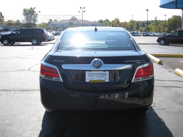 Buick LaCrosse 2010 photo 4