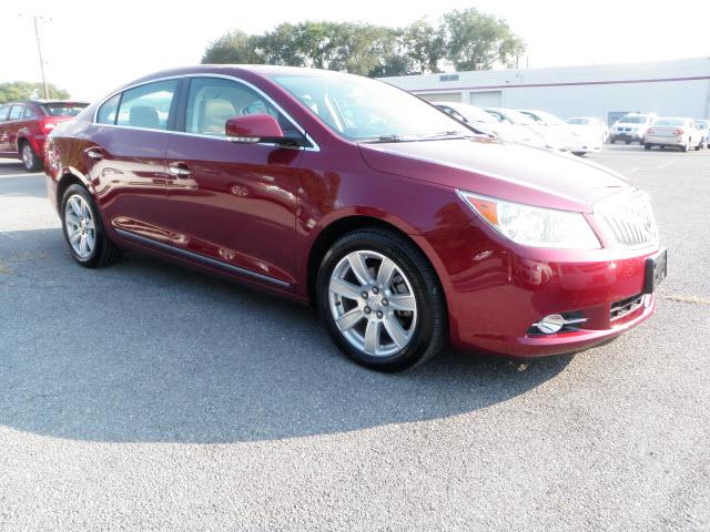 Buick LaCrosse 2010 photo 3