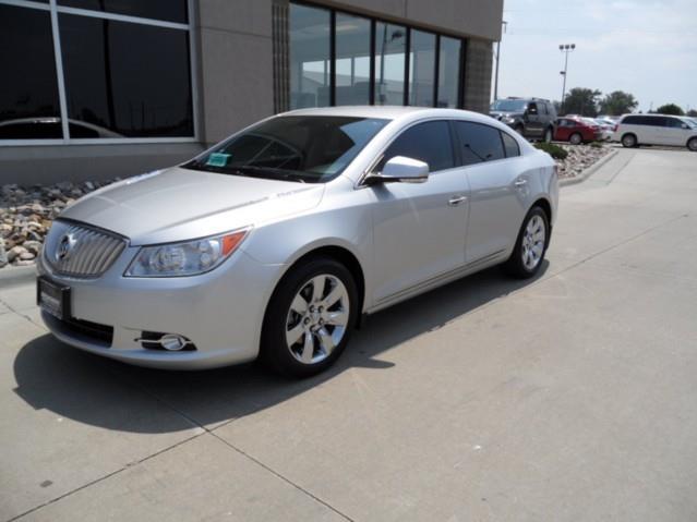 Buick LaCrosse 2011 photo 3