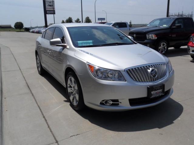 Buick LaCrosse 2011 photo 4