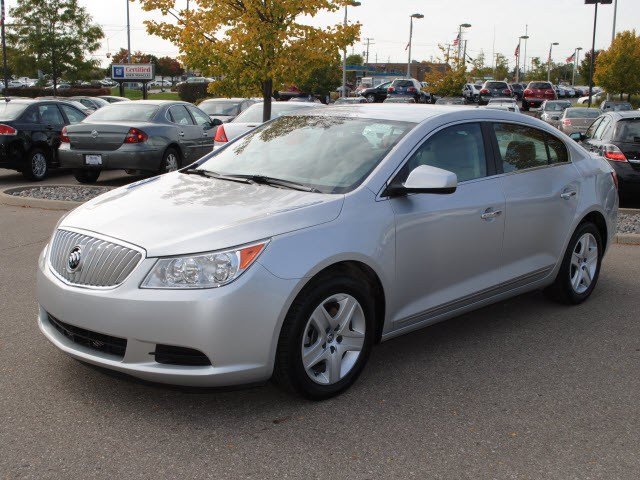 Buick LaCrosse 2011 photo 1