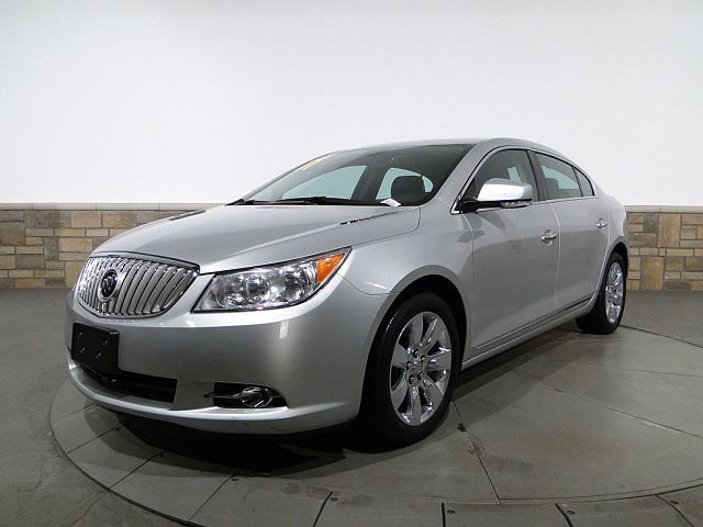 Buick LaCrosse 2011 photo 1