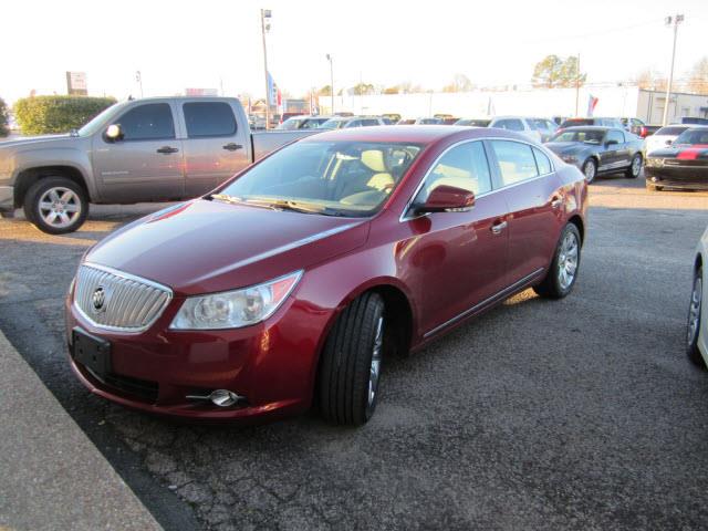Buick LaCrosse 2011 photo 2