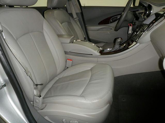 Buick LaCrosse 2011 photo 5