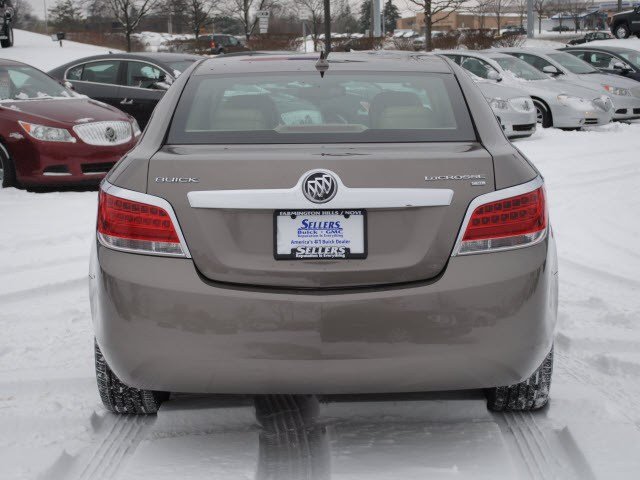 Buick LaCrosse 2011 photo 4