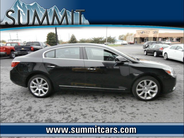 Buick LaCrosse 2011 photo 1