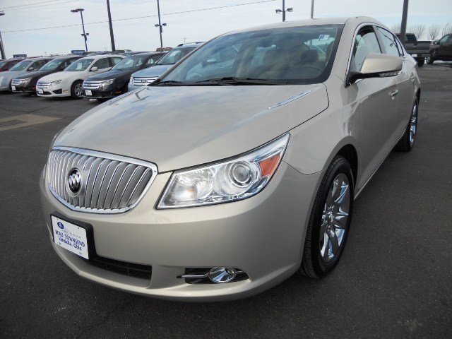 Buick LaCrosse 2011 photo 1