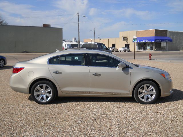 Buick LaCrosse 2011 photo 1