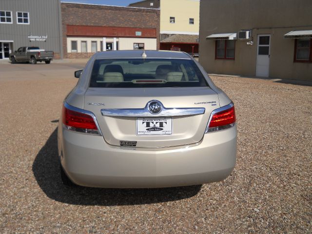 Buick LaCrosse 2011 photo 3