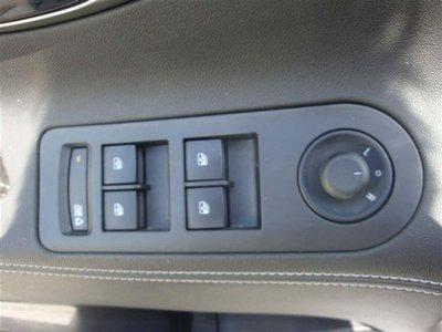 Buick LaCrosse 2011 photo 2