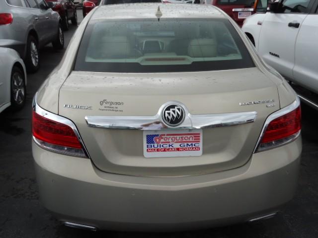 Buick LaCrosse 2011 photo 5