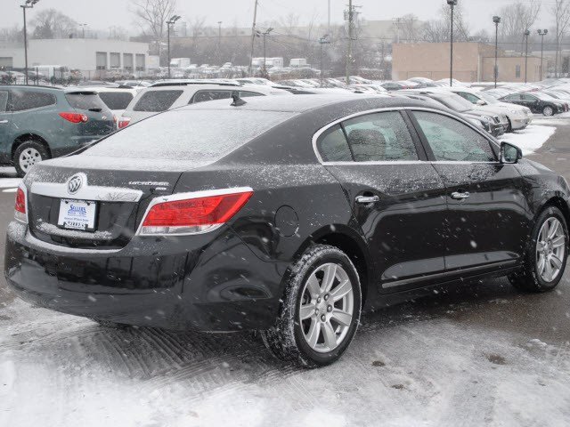 Buick LaCrosse 2011 photo 4