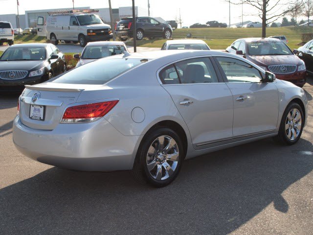 Buick LaCrosse 2011 photo 5