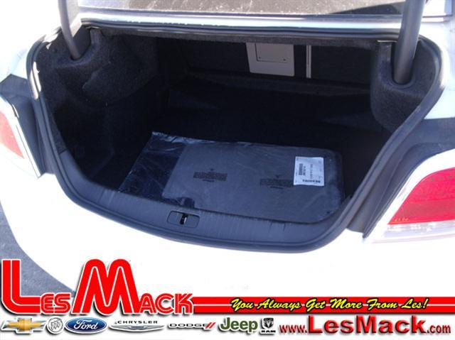 Buick LaCrosse 2011 photo 4