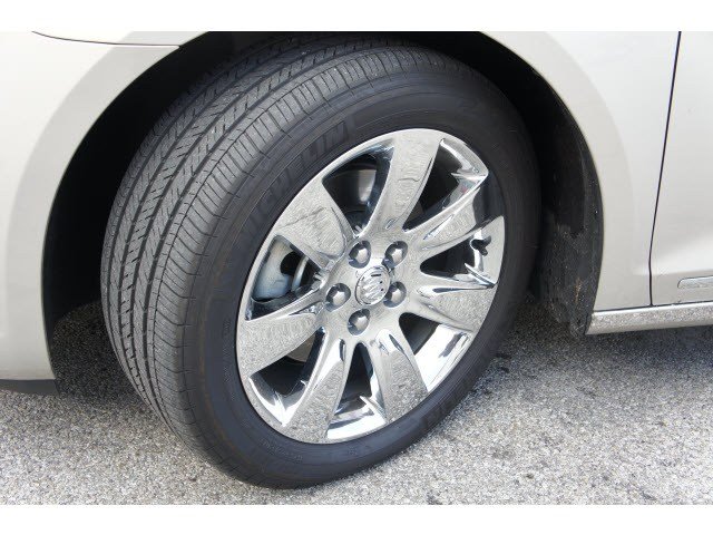 Buick LaCrosse 2011 photo 4